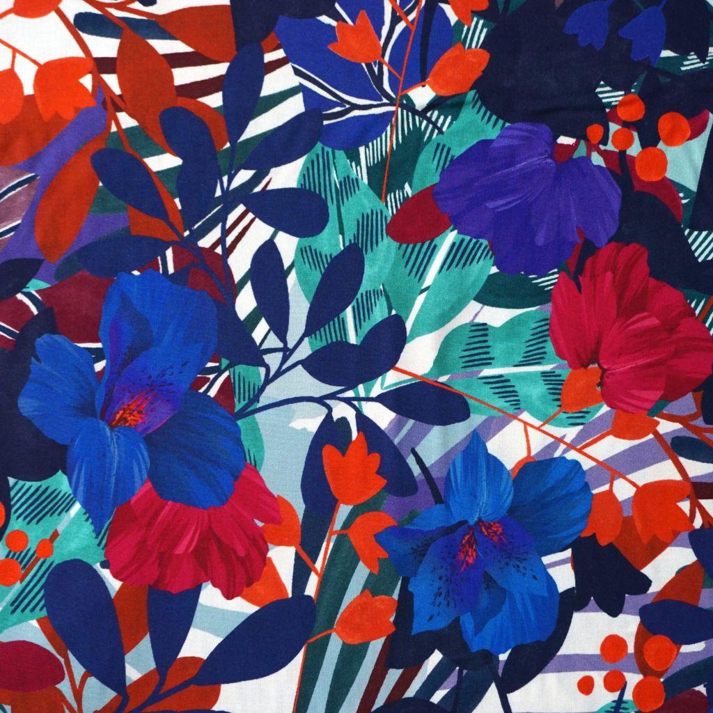 Viskose Druck blaue Blüten
